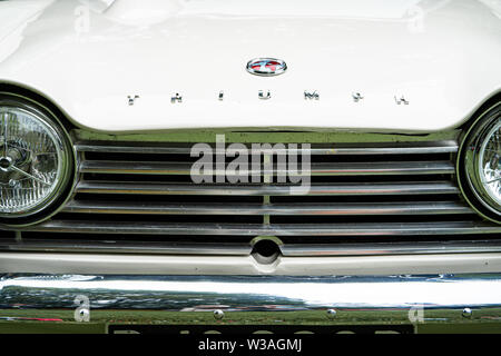 1966 weiss Triumph TR 4 ein klassisches Auto am Oakamoor Hill Climb, 13. Juli 2019, Oakamoor, Staffordshire, Großbritannien Stockfoto