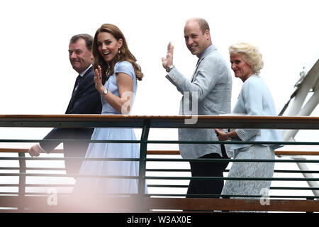 London, Großbritannien. 14. Juli, 2019. Tennisturnier in Wimbledon, Tag 13; Katharina, Herzogin von Cambridge und ihrem Ehemann, Prinz William, Herzog von Cambridge kommen die Spieler vor dem Match auf der finale Tag Gutschrift zu erfüllen: Aktion Plus Sport Bilder/Alamy leben Nachrichten Stockfoto