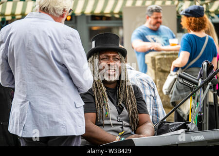 13/07/2019 Halifax, West Yorkshire, UK Hebden Bridge Steampunk Festival kehrt am 13. und 14. Juli 2019 - freuen Sie sich auf ein Wochenende voller Spaß und Stockfoto