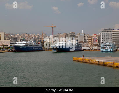Der Hafen von Piräus in Griechenland Stockfoto