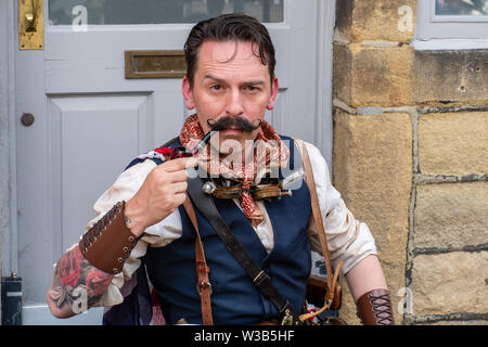 13/07/2019 Halifax, West Yorkshire, UK Hebden Bridge Steampunk Festival kehrt am 13. und 14. Juli 2019 - freuen Sie sich auf ein Wochenende voller Spaß und Stockfoto