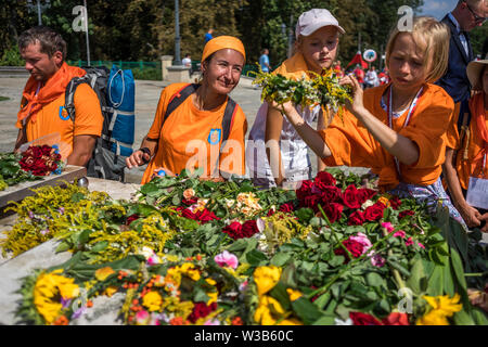 Ankunft der Pilger zum Heiligtum Jasna Góra während der Feier der Maria Himmelfahrt im August, Tschenstochau, Polen 2018. Stockfoto