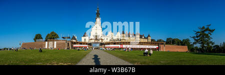 Panoramablick auf das Heiligtum von Jasna Góra in Tschenstochau, Polen 2018. Stockfoto