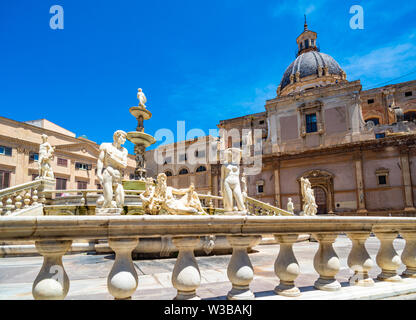 Piazza Pretoria und die Praetorian Brunnen in Palermo, Sizilien, Italien. Stockfoto