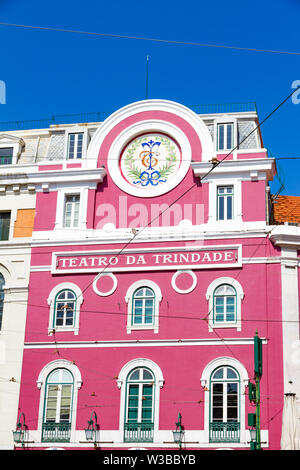 Lissabon, Portugal - 17. Juli 2014: Teatro da Trindade ist ein Theater in Lissabon im 19. Jahrhundert gebaut. Stockfoto