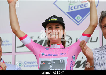 Udine, Italien. 14. Juli, 2019. Udine - 14-07-2019, Radfahren, Stufe 10, Meiringen 10 San Vito al Tagliamento - Udine, giro Rosa, Annemiek Van Vleuten wint de Giro rosa Credit: Pro Schüsse/Alamy leben Nachrichten Stockfoto