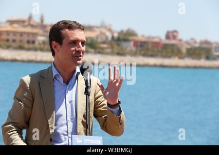 Spanien populäre Partei politische Partei Pablo Casado spricht während einer Konferenz in Palma de Mallorca Stockfoto