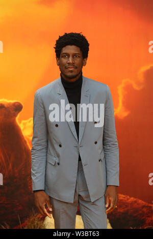 Labrinth besucht die Europäische Premiere von Disney's der König der Löwen im Odeon Leicester Square, London. Stockfoto