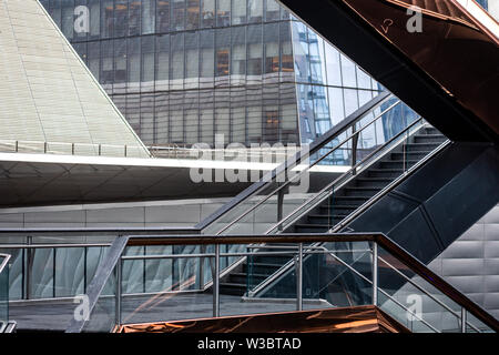 Fragment des Schiffes am Hudson Yards auf der West Side von Manhattan entfernt - Bild Stockfoto