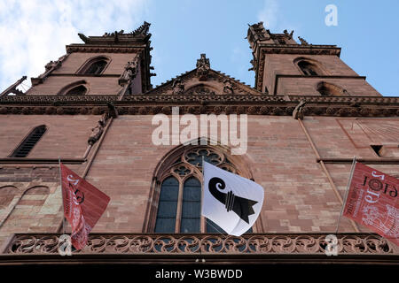 Einen allgemeinen Überblick über das Basler Münster, Schweiz Stockfoto