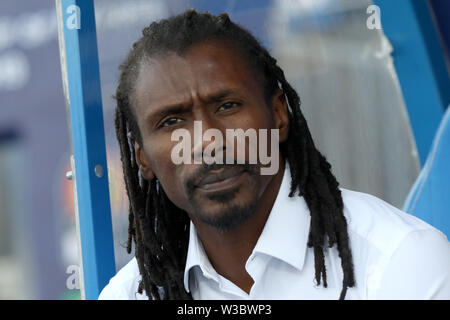 Kairo, Ägypten. 14. Juli, 2019. Der senegalesischen Nationalmannschaft Trainer Gaoussou Seydou OUATTARA Cisse vor der 2019 Afrika Cup Halbfinale Fußball Match zwischen Senegal und Tunesien am 30. Juni Stadion. Credit: gehad Hamdy/dpa/Alamy leben Nachrichten Stockfoto