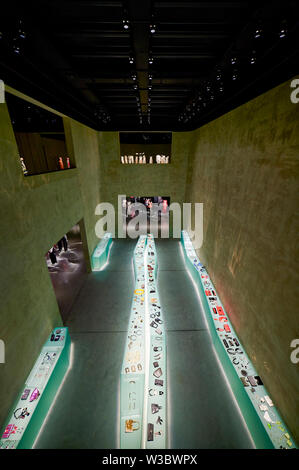 Armani Silos ist ein Mode Kunst Museum in Mailand Italien gewidmet der Armani Stil. Die Ausstellungsfläche wurde im Jahr 2015 eröffnet und ist eine lebendige, offene-zu-th Stockfoto