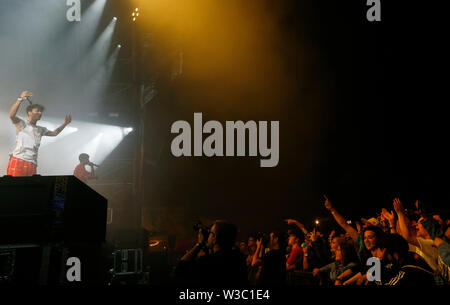 Ayax y Prok Brüder rap Sänger live während ihrer Show im Mallorca Live Festival 2019 Stockfoto