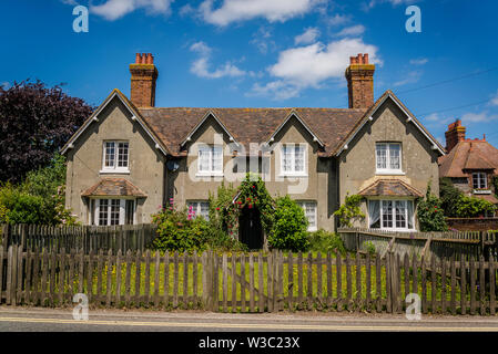 Interessante multi-belegung Haus, Cobham, einem Dorf in Kent mit starken Charles Dickens Verbindungen, England, Großbritannien Stockfoto