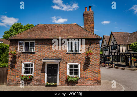 Das Leder Flasche Pub, Cobham, einem Dorf in Kent mit starken Charles Dickens Verbindungen, England, Großbritannien Stockfoto