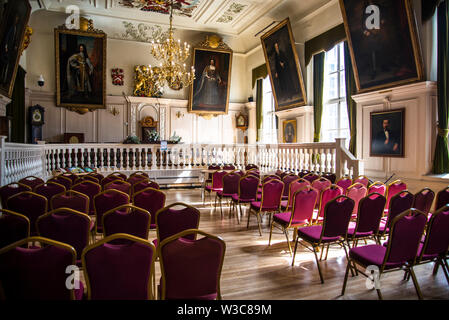 Guildhall Kammer in der Guildhall Museum, der in dem Roman Große Erwartungen von Charles Dickens, Rochester, Kent, England, UK, Funktion Stockfoto