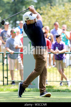 Juli 14, 2019 - Silvis, Iowa, USA - Ryan Moore paßt seinen Antrieb aus der erste T-Stück während der Endrunde, die von der John Deere Klassiker an TPC Deere Run in Silvis, Illinois Samstag, 14. Juli 2019. (Bild: © Kevin E. Schmidt/Viererkabel - Zeiten über ZUMA Draht) Stockfoto