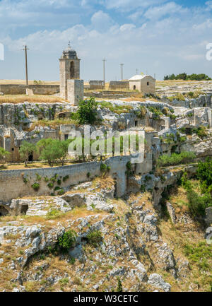 Gravina in Puglia an einem sonnigen Sommertag, Provinz Bari, Apulien, Süditalien. Stockfoto