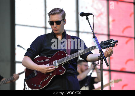 Glasgow, UK. 14. Juli, 2019. George Esra live im Konzert an TRNSMT Music Festival auf der großen Bühne. Credit: Colin Fisher/Alamy leben Nachrichten Stockfoto