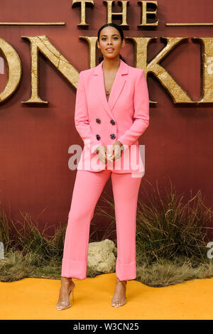 London, Großbritannien. 14. Juli 2019. Rochelle Humes stellt auf der gelben Teppich an die Europäische Premiere von Disneys "König der Löwen" am Sonntag, den 14. Juli 2019 im Odeon LUXE Leicester Square, London. . Bild von Julie Edwards. Credit: Julie Edwards/Alamy leben Nachrichten Stockfoto
