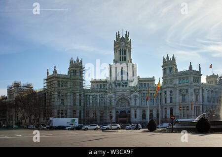 MADRID, Spanien - 24. JANUAR 2018: Palast der Cibeles an Cibeles Platz in Madrid, Spanien Stockfoto