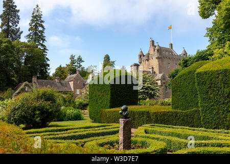 Cawdor Castle und seine Gärten, Cawdor, nordöstlich von Inverness, Schottland, Großbritannien Stockfoto