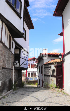 Mittelalterliche Häuser in der Altstadt Kaleici in Ankara, Türkei Stockfoto