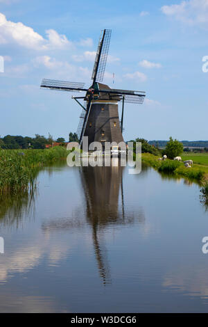Leidschendam, Niederlande - 24 Juni 2019: Eine der Mühlen der Molendriegang, drei Windmühlen, in der Gegend von Leidschendam Stockfoto