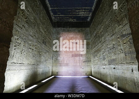 Zimmer in Denderah Temple, Qena Stadt, Ägypten Stockfoto