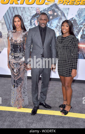 Sabrina Dhowre Elba und Idris Elba mit Tochter Isan Elba bei der Premiere des Films "Fast & Furious präsentiert: Hobbs & Shaw' an der Dolby Theater. Los Angeles, 13.07.2019 | Verwendung weltweit Stockfoto