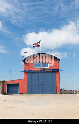 Die Norfolk Küste bei Caister-on-Sea mit dem Rettungsboot center Stockfoto