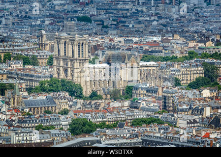 Luftaufnahme von der Kathedrale Notre Dame Renovierung der Brand in Paris Frankreich Stockfoto