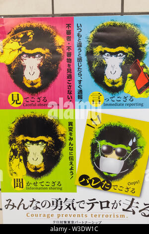 Japan, Honshu, Tokio, U-soziales Bewusstsein Poster Förderung des Terrorismus Bewusstsein Stockfoto