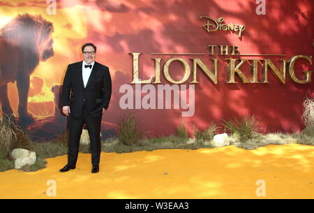 Jon Favreau besucht die Europäische Premiere von Disney's der König der Löwen im Odeon Luxe Kino, Leicester Square in London. Stockfoto