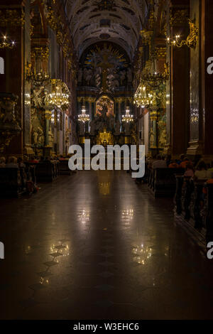 Das Innere der Basilika im Heiligtum von Jasna Góra, Polen 2018. Stockfoto