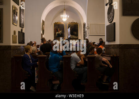 Im Inneren der Kapelle, wo die Ikone der Schwarzen Madonna von Tschenstochau, Polen 2018. Stockfoto