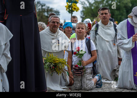 Ankunft der Pilger zum Heiligtum Jasna Góra während der Feier der Maria Himmelfahrt im August, Tschenstochau, Polen 2018. Stockfoto