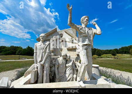 Der Durchbruch - Denkmal der Europäischen Freiheit von Miklos Melocco, Paneuropäische Picknick Memorial Park, Fertörakos, Ungarn Stockfoto