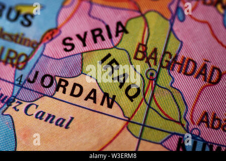 Selektive in der Nähe des Fokus auf die Länder Irak und Jordanien auf eine bunte Welt in einem politischen, pädagogischen oder Travel Concept Stockfoto