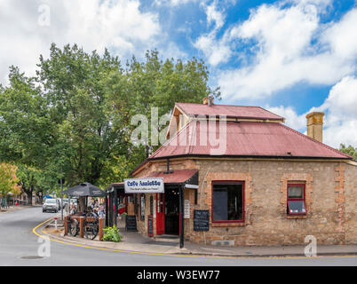 Geschäfte und Cafe Assiette auf Mount Barker Road, Adelaide, Adelaide Hills, South Australia, Australien Stockfoto