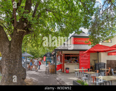 Geschäfte und Cafe auf Mount Barker Road, Adelaide, Adelaide Hills, South Australia, Australien Stockfoto