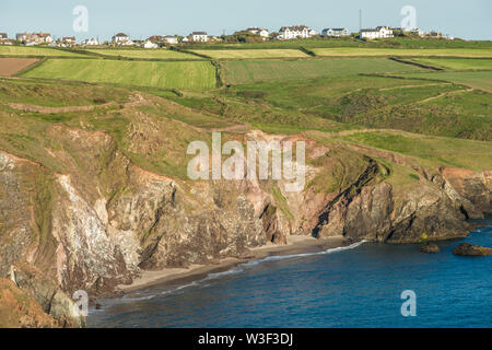 Dramatische Landschaft bei Kynance Cove auf der Lizard Halbinsel, Cornwall, England, Vereinigtes Königreich, Europa Stockfoto