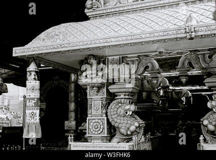 Sri Maha Mariamman Hindu Tempel in Silom in Bangkok, Thailand in Südostasien Fernost Stockfoto