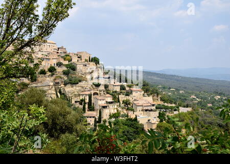 Alte Dorf Gordes in der Provence, Südfrankreich. Stockfoto