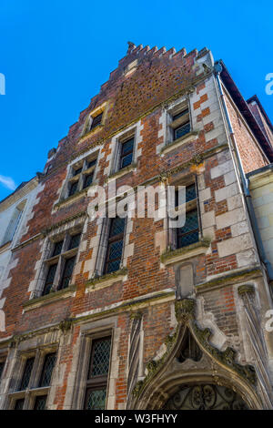 Fassade des Niederländischen Haus, Altstadt von Tours, Frankreich. Stockfoto