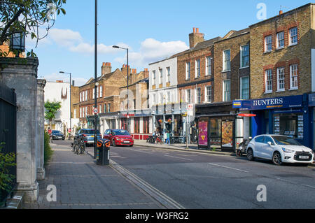 Alte Häuser entlang der Church Street, Stoke Newington, im Londoner Stadtteil Hackney, London UK Stockfoto