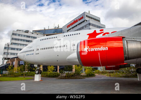 Corendon Village Hotels, am Flughafen Amsterdam Schiphol, ehemalige KLM Boeing 747-400, Jumbo Jet, im Park der Hotelanlage, wird zu einem 5D Motive Stockfoto