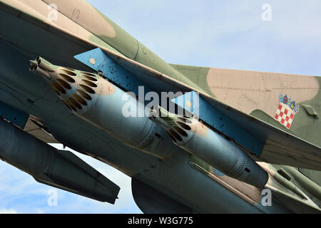 Kroatischen Unabhängigkeitskrieg Museum Muzej Domovinskog rata Karlovac, Flugzeuge, Kroatien, Europa Stockfoto