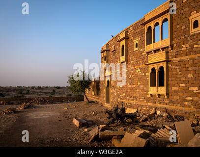JAISALMER, INDIEN - ca. November 2018: Ansicht Khabha Jaisalmer Fort, außerhalb der Stadt. Jaisalmer ist auch als "Die Goldene Stadt, und es ist im Raja entfernt Stockfoto