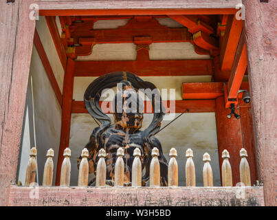 Komokuten Guardian Statue an Daigo-ji-Tempel in Kyoto, Japan. Stockfoto